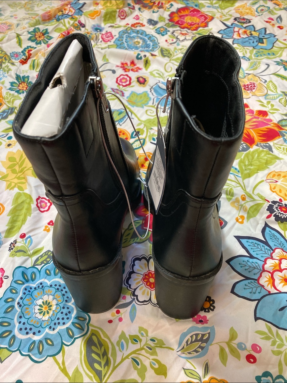 Universal Thread Black Lilyan Chunky Block Heel Ankle Boots Size 9 Semi NWT - Picture 3 of 11